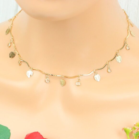 "Minimalist & Elegant Necklace Chain – Perfect for Women & Girls | UNVRC1009 - Picture 8 of 10
